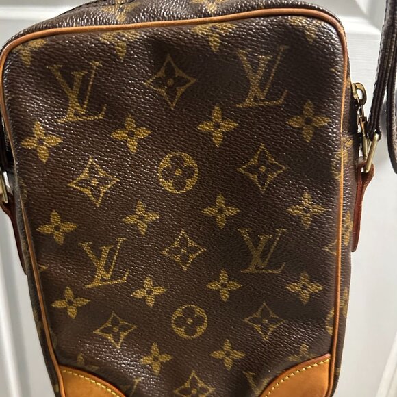 Louis Vuitton Danube Monogram Crossbody Handbag SL1919 Authentic COA Included - Picture 1 of 16